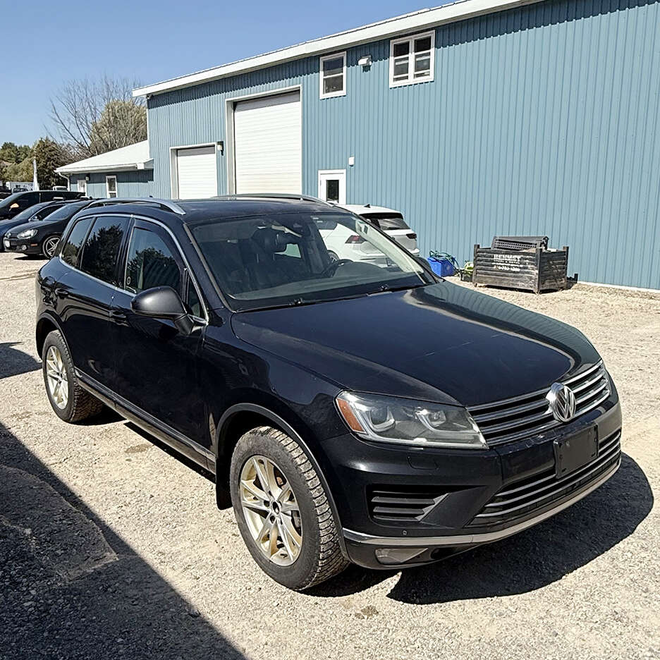 2015VolkswagenTouareg