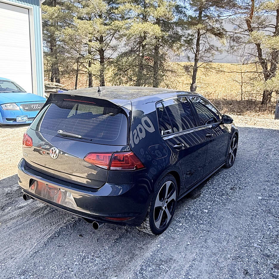 2016VolkswagenGTI