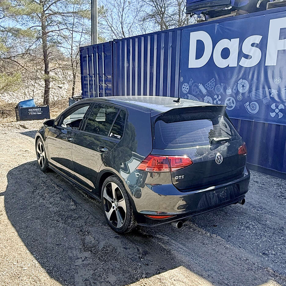 2016VolkswagenGTI